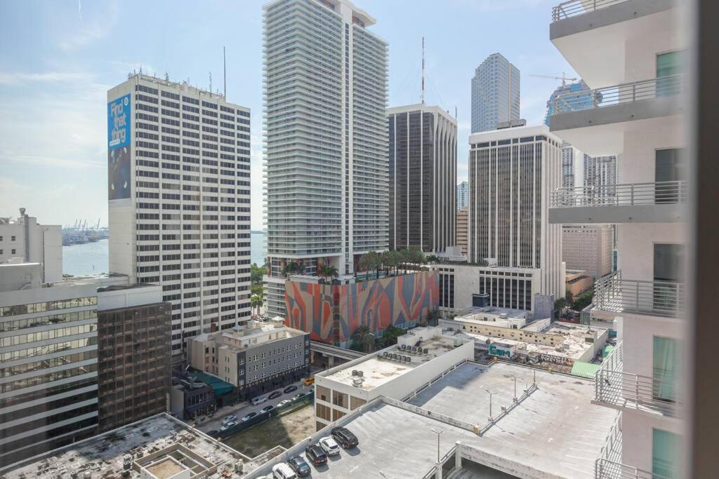 Amazing Condo In Downtown Miami/Brickell W/Parking Bagian luar foto