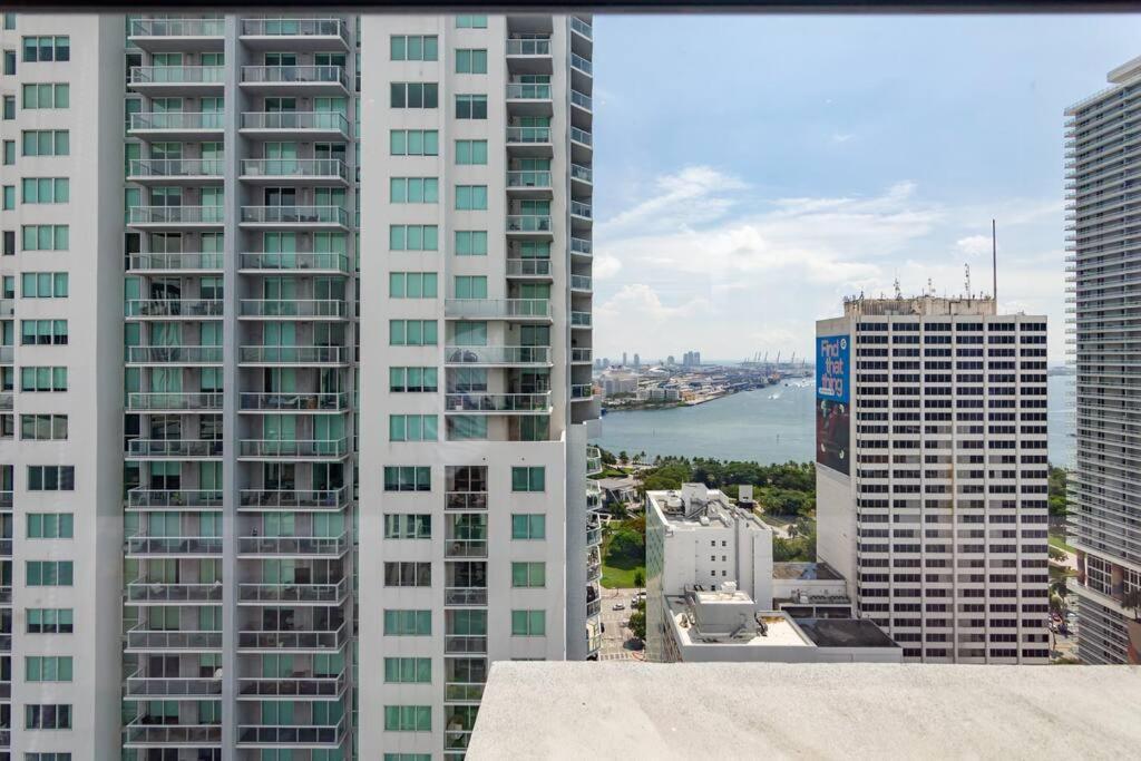 Amazing Condo In Downtown Miami/Brickell W/Parking Bagian luar foto