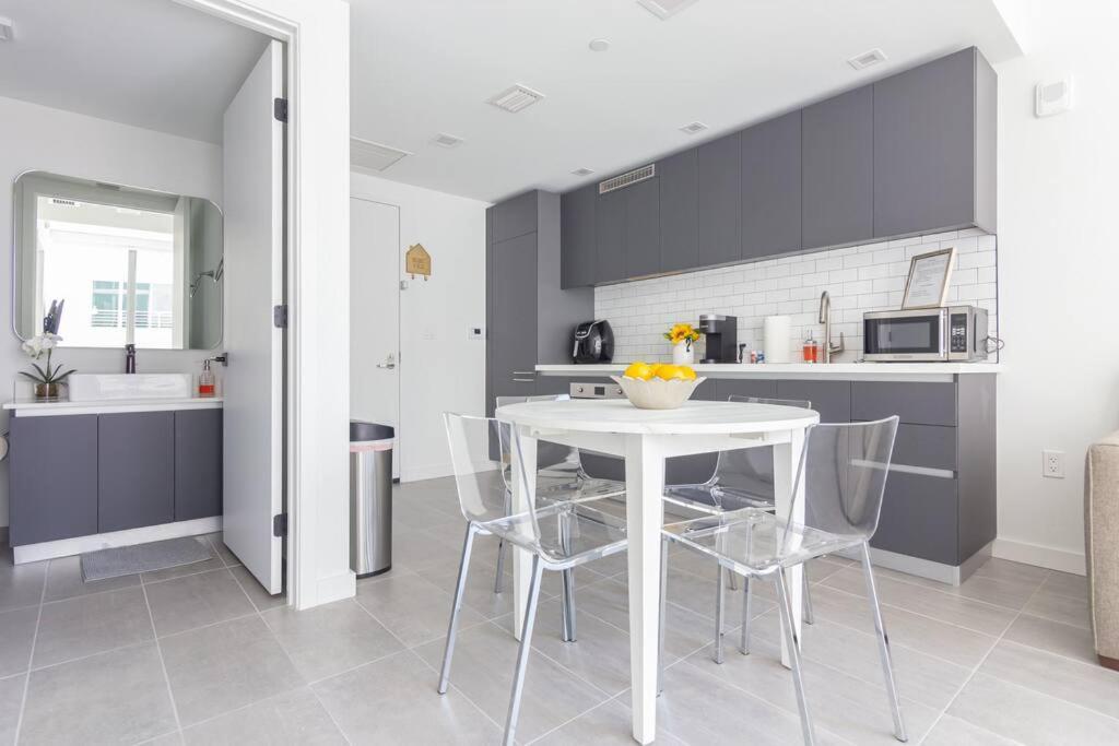 Amazing Condo In Downtown Miami/Brickell W/Parking Bagian luar foto