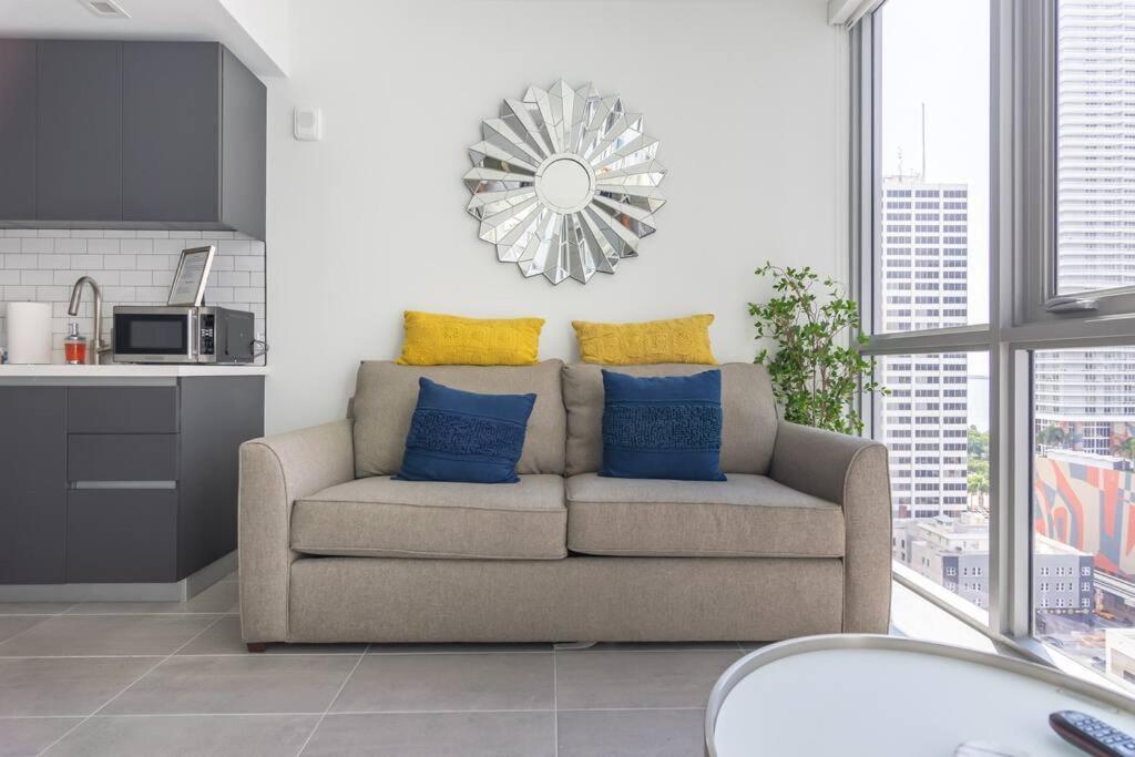 Amazing Condo In Downtown Miami/Brickell W/Parking Bagian luar foto