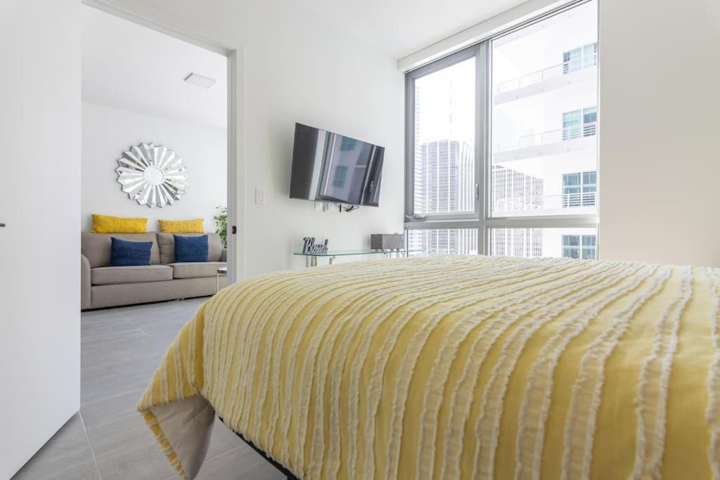 Amazing Condo In Downtown Miami/Brickell W/Parking Bagian luar foto