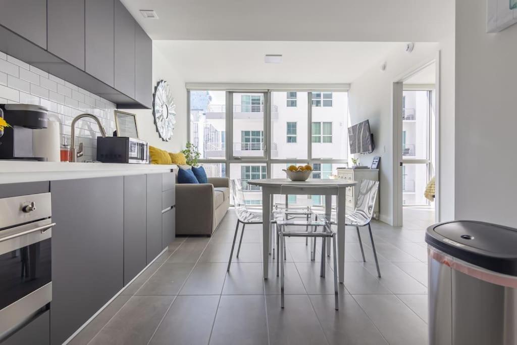 Amazing Condo In Downtown Miami/Brickell W/Parking Bagian luar foto