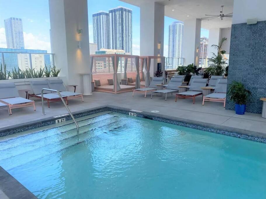 Amazing Condo In Downtown Miami/Brickell W/Parking Bagian luar foto